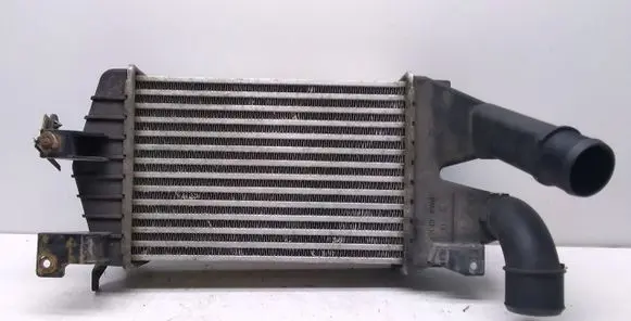 Opel Zafira A Intercooler radiator 13213402 WTP8630 0117B