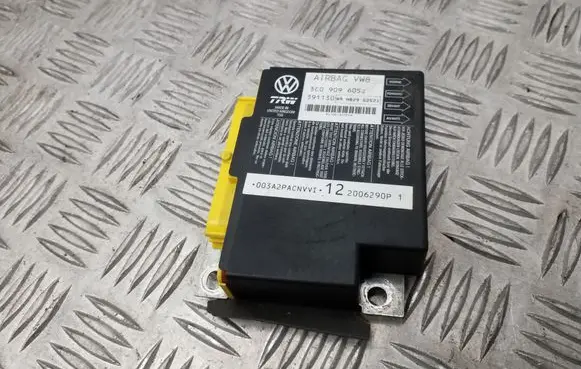 Volkswagen PASSAT B6 Airbag control unit/module 3C0909605J