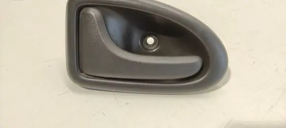 Opel Vivaro Front door interior handle 8200028994 99035201