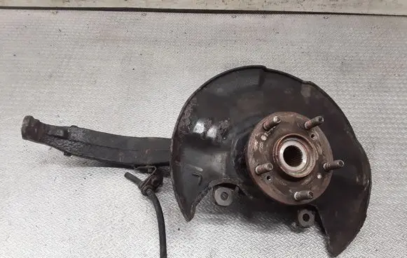 Front wheel hub spindle knuckle