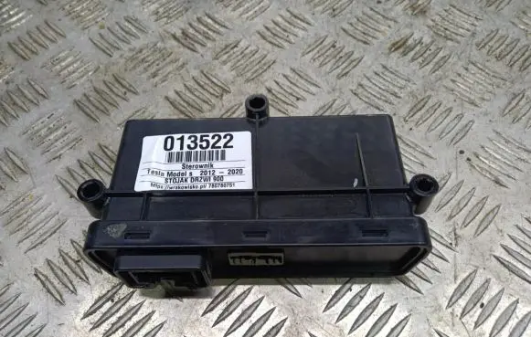 Tesla Model S Other control units/modules 1007511-00-A