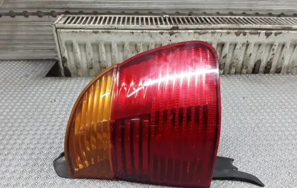 BMW 5 E39 Rear/tail lights 6900214