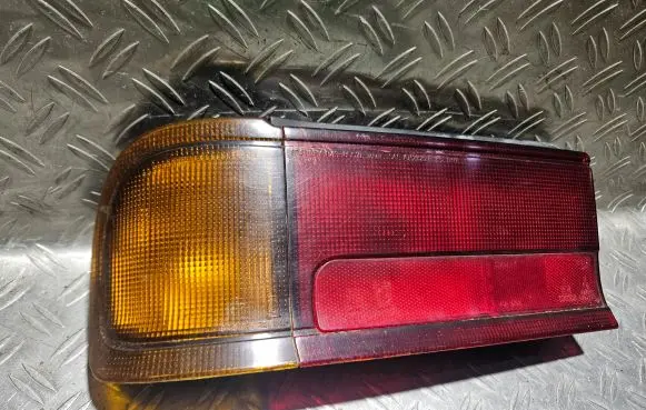 Mitsubishi Colt Rear/tail lights 0438557L