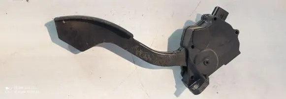 Toyota RAV 4 (XA30) Accelerator throttle pedal 7811042010 1988007270