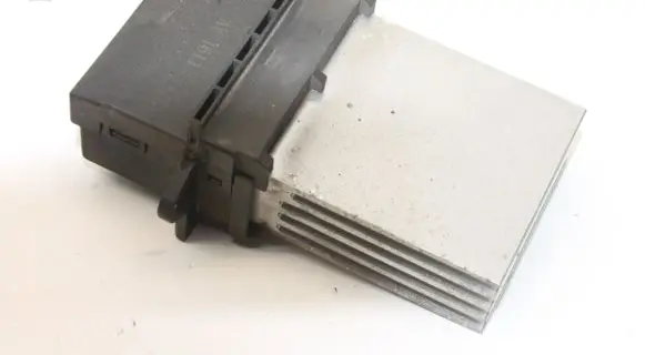 Nissan Note (E12) Heater blower motor/fan resistor