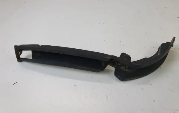 Volkswagen PASSAT B6 Front bumper mounting bracket 3C0807178