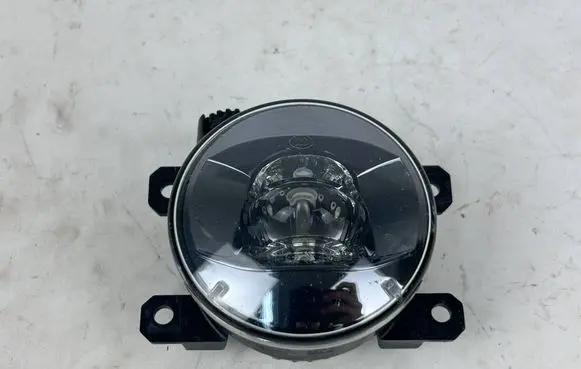 Maserati Levante Front fog light 06700334970 F0GK15016