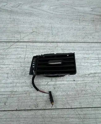 Audi A4 S4 B7 8E 8H Dashboard side air vent grill/cover trim 8E0820902F