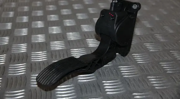 Volkswagen Crafter Accelerator throttle pedal A9063000304 9063000304 0280755025