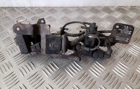Volkswagen Golf IV Turbo solenoid valve 1J0906627B 1J0906627