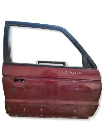 Mitsubishi Pajero Front door 