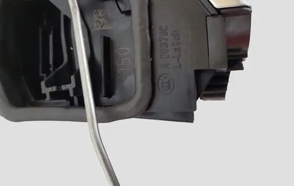 BMW 1 F20 F21 Front door lock A053702