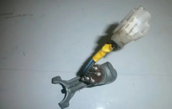 Nissan Micra Ignition lock contact 