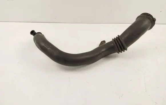 Jaguar XF X250 Intercooler hose/pipe 4R839689AE