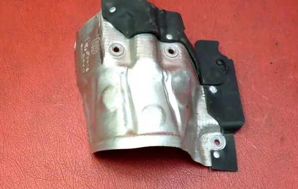 Fiat 500X Heat shield in engine bay 55269608
