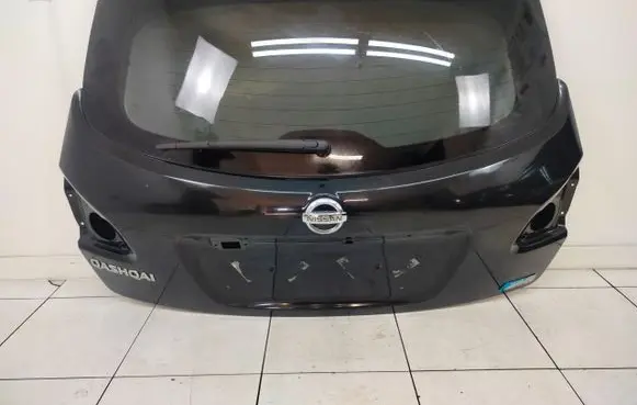 Nissan Qashqai Tailgate/trunk/boot lid 