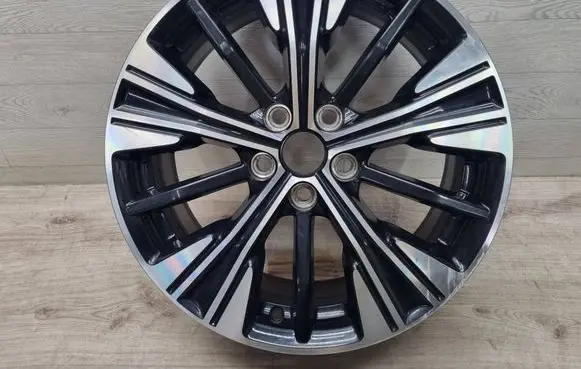 Mitsubishi Outlander R18 alloy rim 