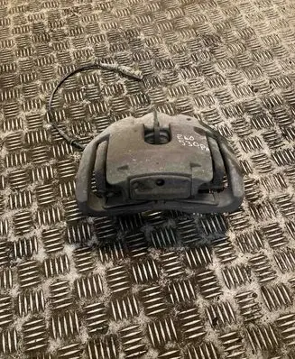 BMW 5 E60 E61 Front brake caliper 6030324