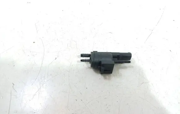 Mercedes-Benz S W221 Turbo solenoid valve 0025401497