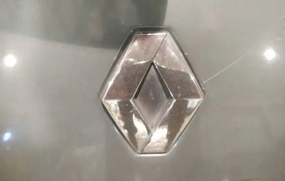 Renault Megane II Manufacturer badge logo/emblem