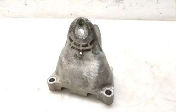 Lexus GS 250 350 300H 450H Engine mounting bracket 14711
