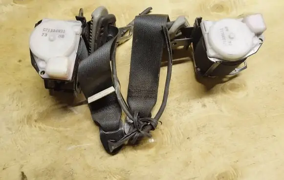 Mitsubishi i-MiEV Rear seatbelt C71334R11