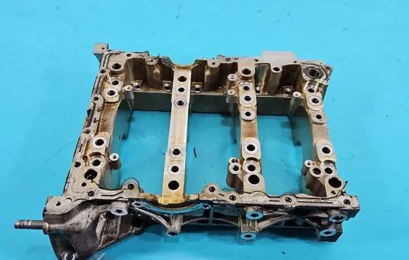 Porsche Panamera (970) Oil filter mounting bracket CWD000927 IMPRK1521557