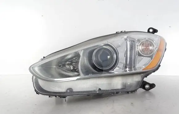 Maserati GranTurismo Headlight/headlamp 210732