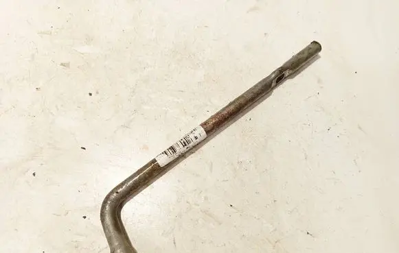 Hyundai Santa Fe Wheel nut wrench 