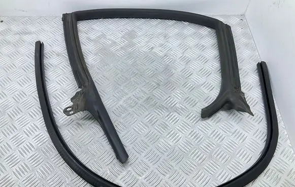 Audi A7 S7 4G Rubber seal rear door window/glass 4G8845695 4G8833707A