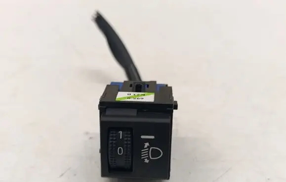 Toyota Yaris XP210 Light switch 6950K23B