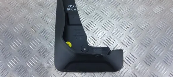 Toyota RAV 4 (XA40) Front mudguard 76622YY080A 92407