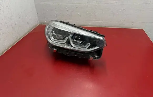 BMW X3 G01 Headlight/headlamp 8739654