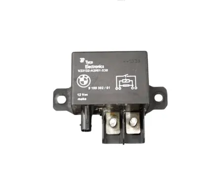 BMW M5 Coolant fan relay 9198302 V23132A2001X30