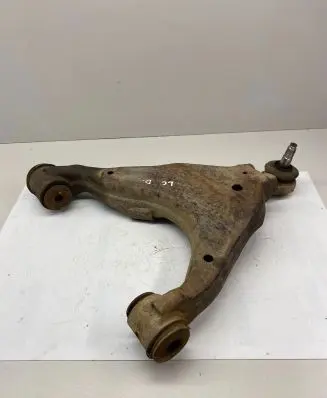 Toyota Land Cruiser (J120) Front lower control arm/wishbone