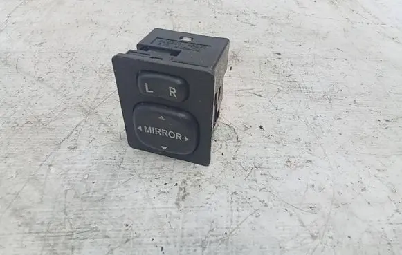 Toyota Prius (XW30) Wing mirror switch 183574