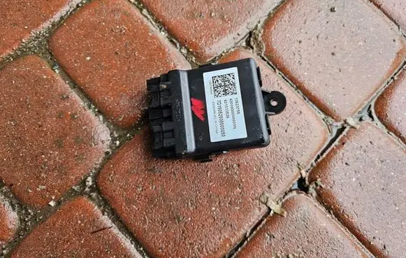 Opel Astra K Seat control module 13523755