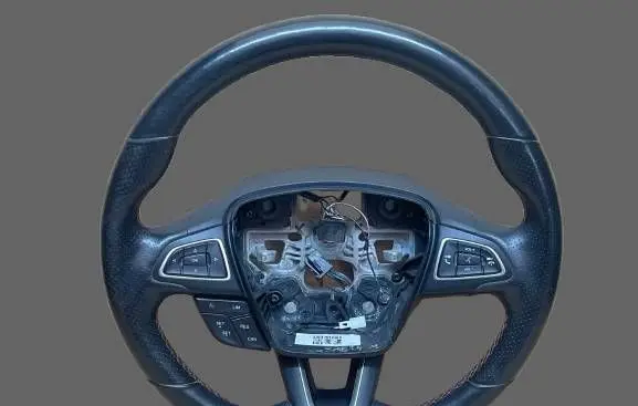 Ford Focus Steering wheel