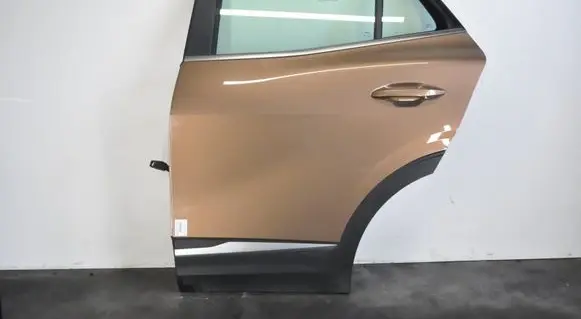 KIA Sportage Rear door 