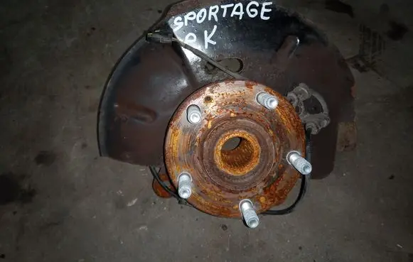 KIA Sportage Front wheel hub