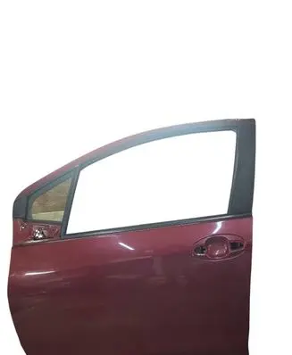 Toyota Yaris Front door 