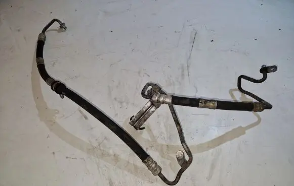 Mercedes-Benz E W212 Power steering hose/pipe/line A2044601243