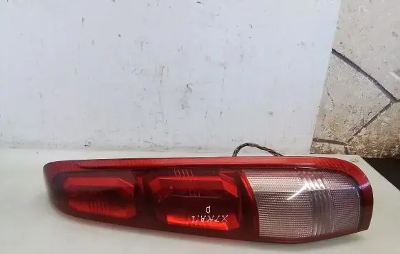 Nissan X-Trail T30 Rear/tail lights