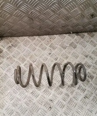 Volkswagen Golf VI Rear coil spring