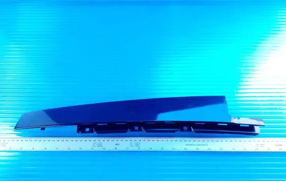 Audi Q7 4M Rear door glass trim molding 4M0839902