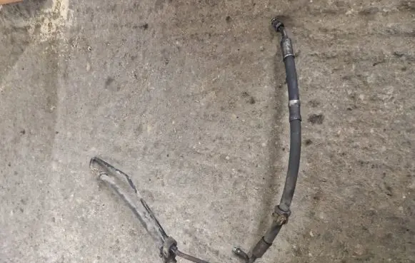 Mercedes-Benz Vito Viano W639 Power steering hose/pipe/line
