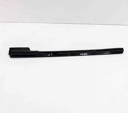 BMW 4 G22 G23 G24 G26 Rear door glass trim molding 7482794