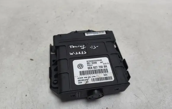 Volkswagen Touareg II Gearbox control unit/module 0C8927750BK