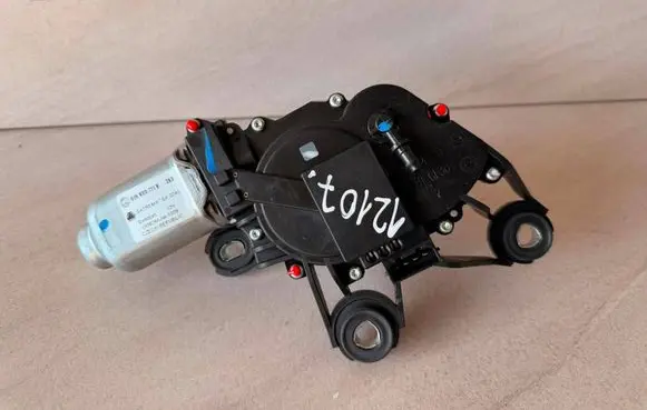 Skoda Yeti (5L) Rear window wiper motor 5J9955711B