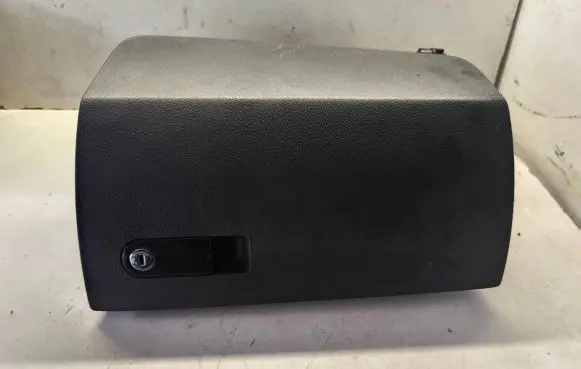 Volkswagen Transporter - Caravelle T5 Glove box 7H5858721A